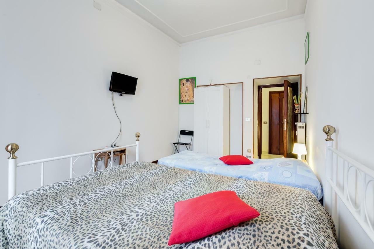 Casa Vacanza Home Sweet Home Di Fatha Rom Exterior foto