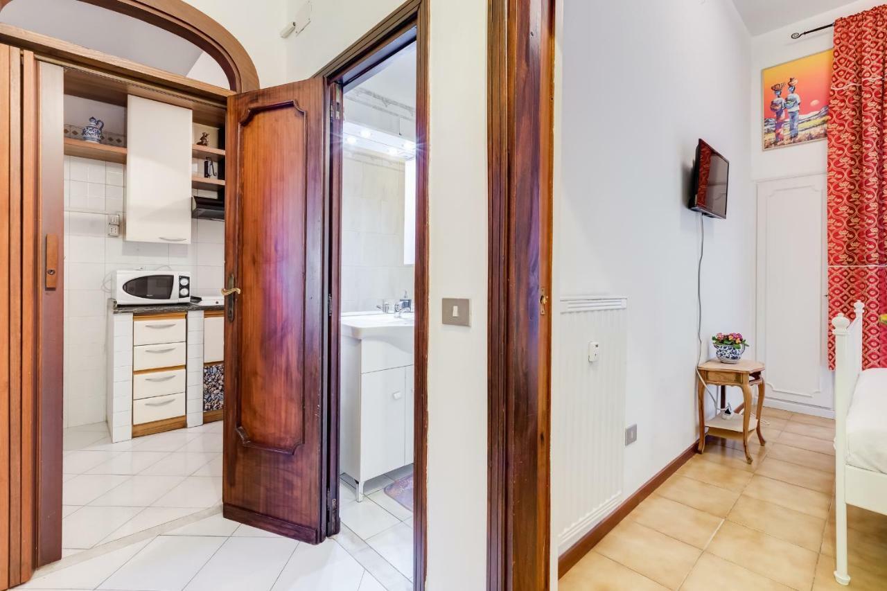 Casa Vacanza Home Sweet Home Di Fatha Rom Exterior foto