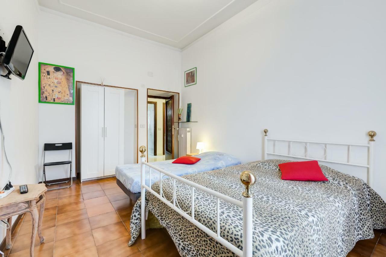 Casa Vacanza Home Sweet Home Di Fatha Rom Exterior foto